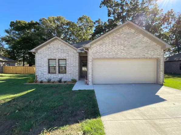 225 Kayla Ln, Lonoke, AR 72086