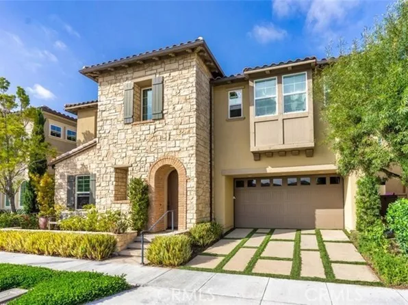 25 Zion Dr, Lake Forest, CA 92630