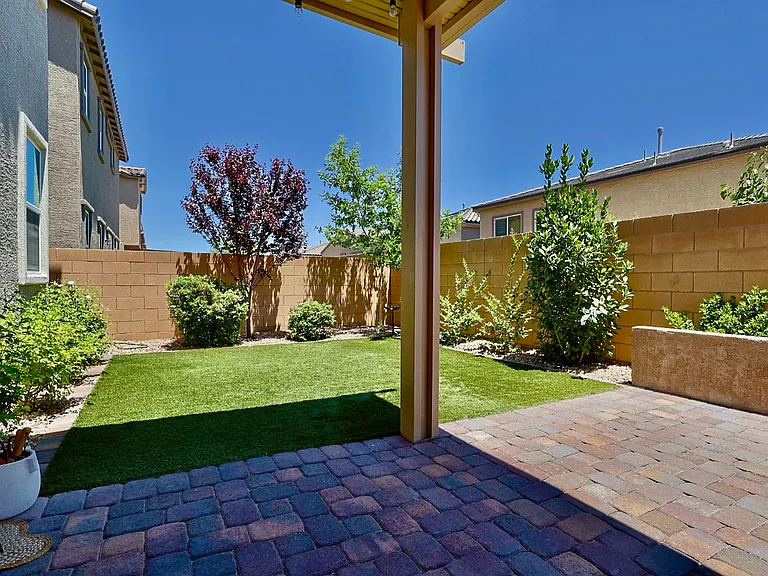 8644 Luse St — Photo 31