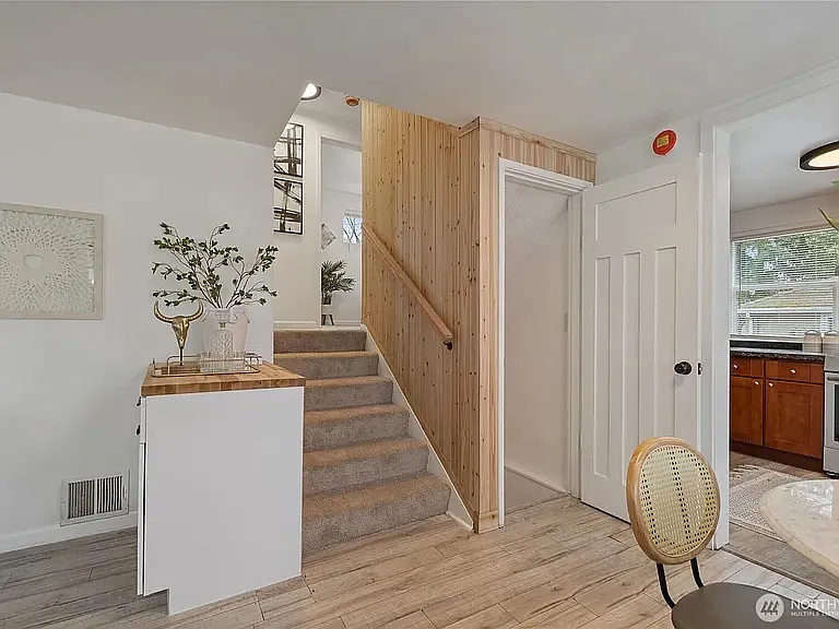 7223 S 120th St — Photo 11