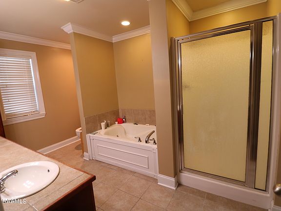 3rd image of 716 S Belle Cir