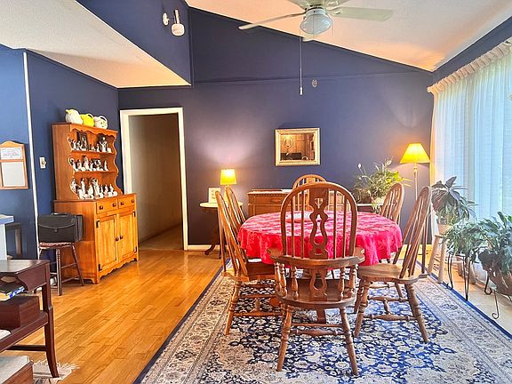 5th image of 1813 Woodcrest Dr