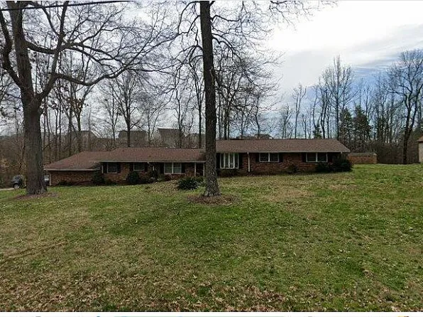 1618 Stoneyridge Dr, Charlotte, NC 28214