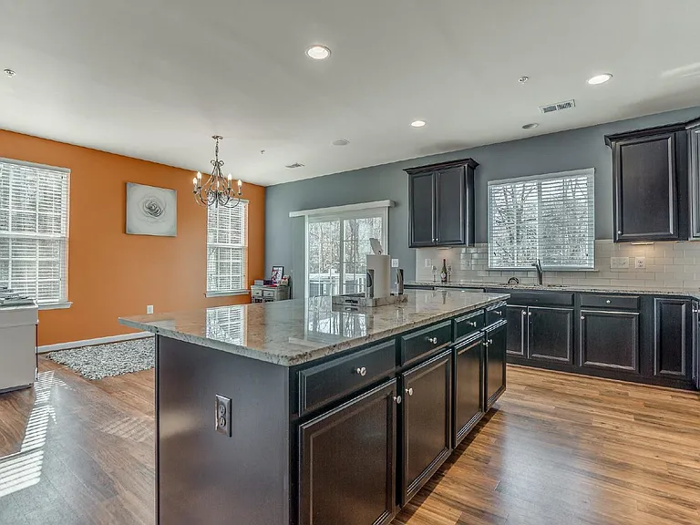 14755 Malloy Ct — Photo 13