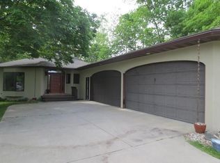 2212 Ironwood Ct, Ames, IA 50014