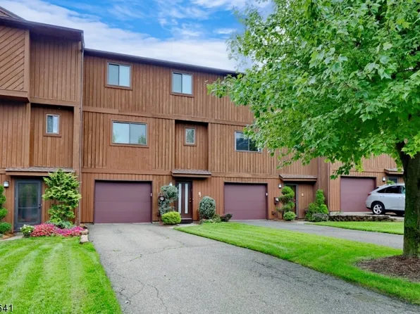 70 Metro Vista Dr #70, Hawthorne Boro, NJ 07506