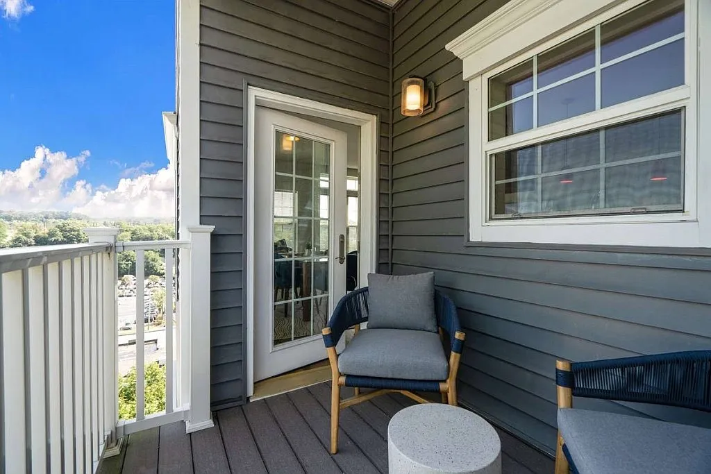 1 bed, 1.0 bath, $3,075 — Photo 4
