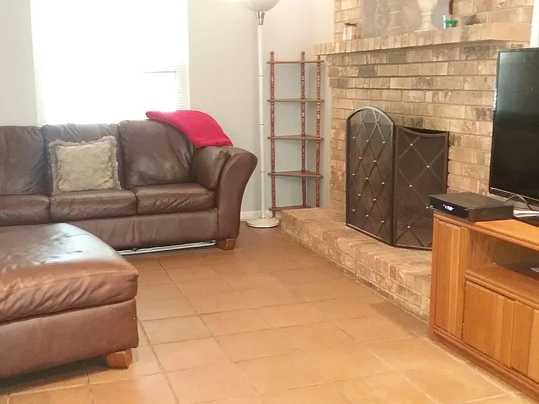 108 Anderson Dr #A — Photo 2
