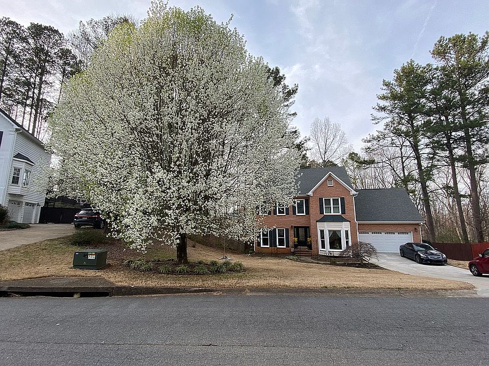 2nd image of 1643 Willow Way
