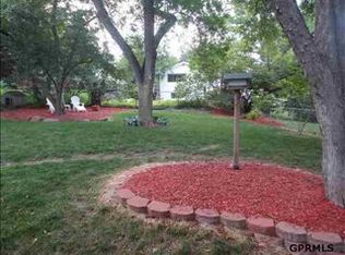 9804 Nina St, Omaha, NE 68124