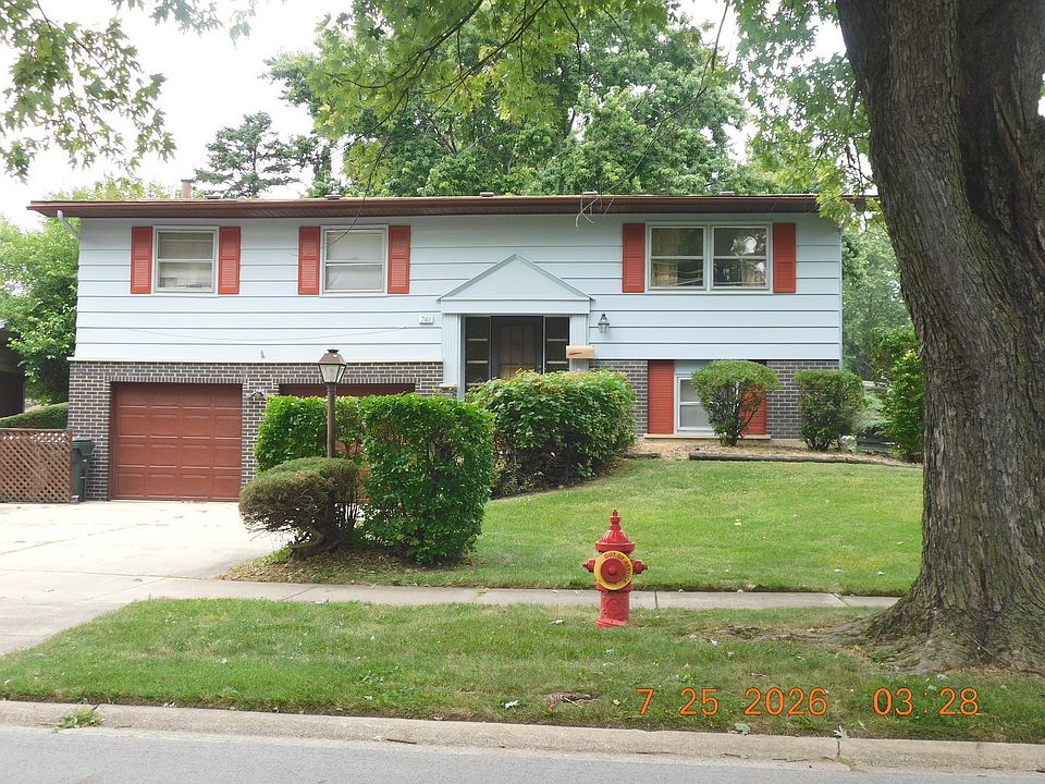 1st image of 741 W Fitzhenry Ct