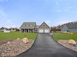 303 Iron Mine Hill Rd, North Smithfield, RI 02896