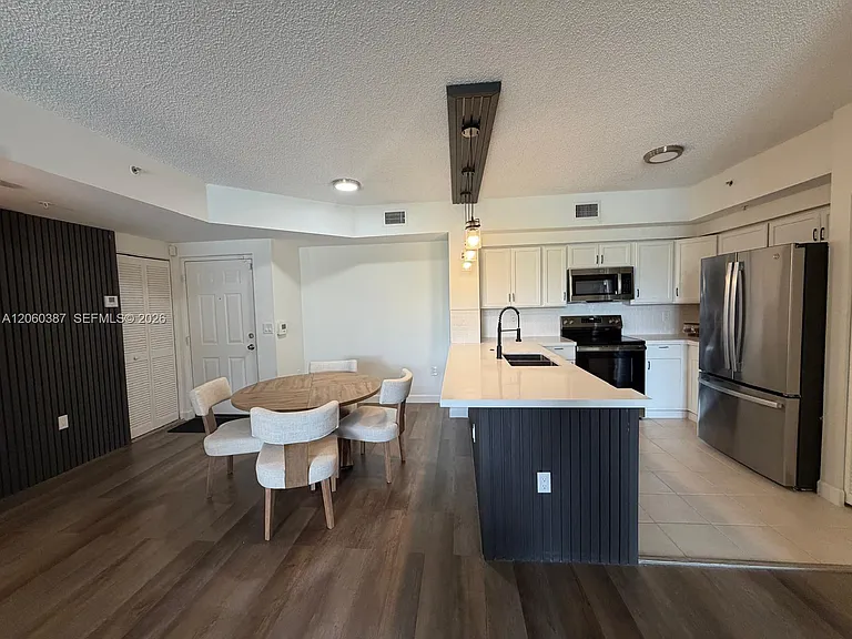2160 E Preserve Way #206 — Photo 11