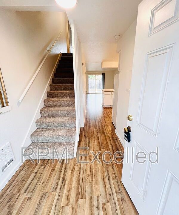 1st image of 638 M St NE APT 2
