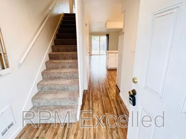 638 M St NE APT 2, Auburn, WA 98002