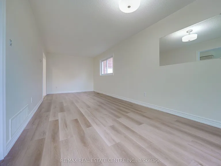 5915 Hemingway Rd — Photo 8