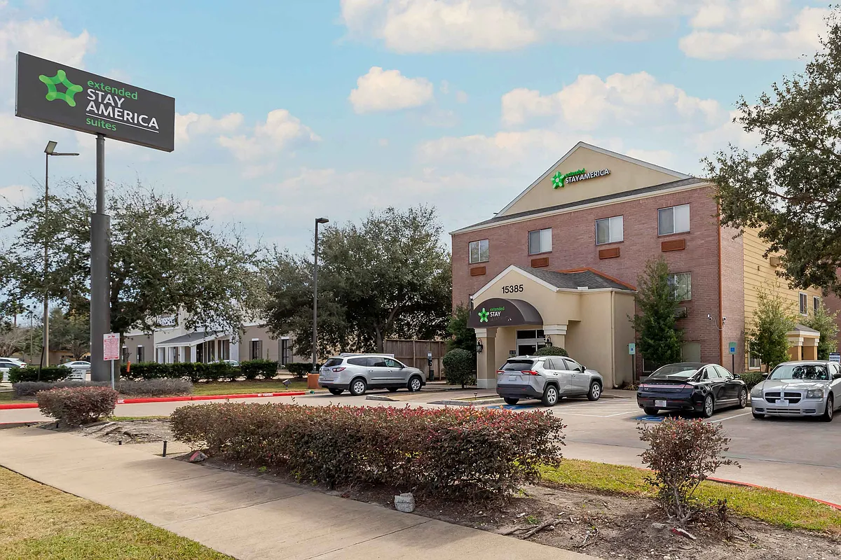 Exterior - Houston - Katy Freeway - Energy Corridor
