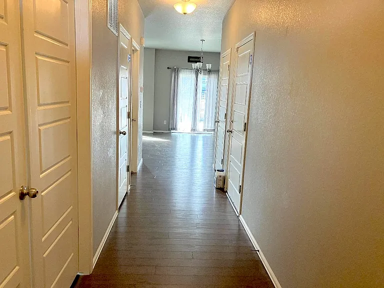 1140 W 170th Ave — Photo 5