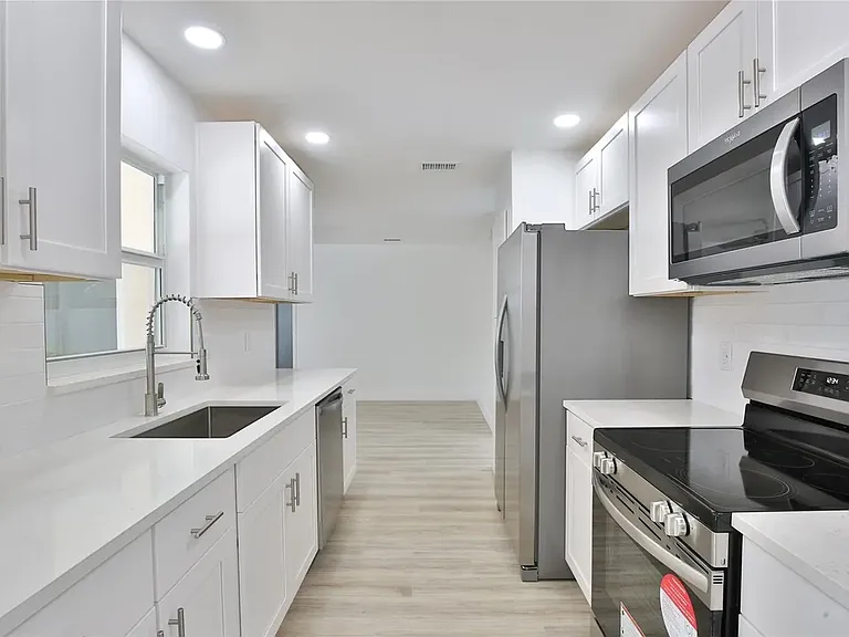 2834 Hardee Dr — Photo 11