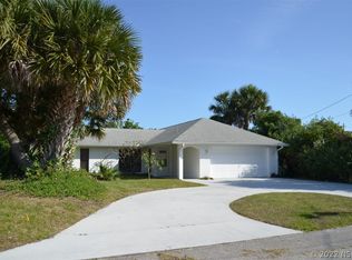 834 E 8th Ave, New Smyrna Beach, FL 32169