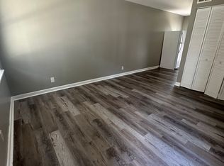 2232 Liverpool Ln APT 4, Louisville, KY 40218