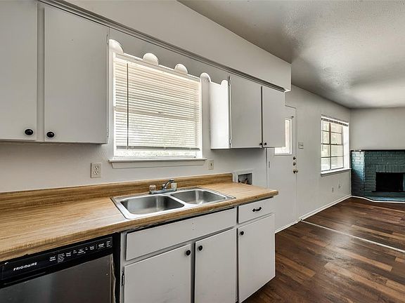 4th image of 343 Linkmeadow Dr