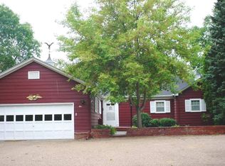 1 Riverview Ln NW, Jamestown, ND 58401