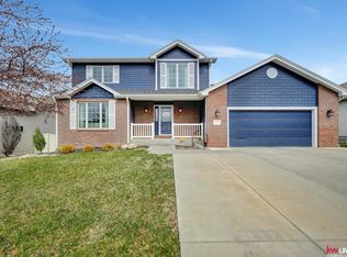 1540 Morton St, Lincoln, NE 68521