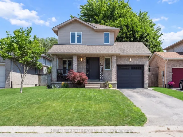 51 Hickory Blvd W, Strathroy Caradoc, ON N7G 4E9