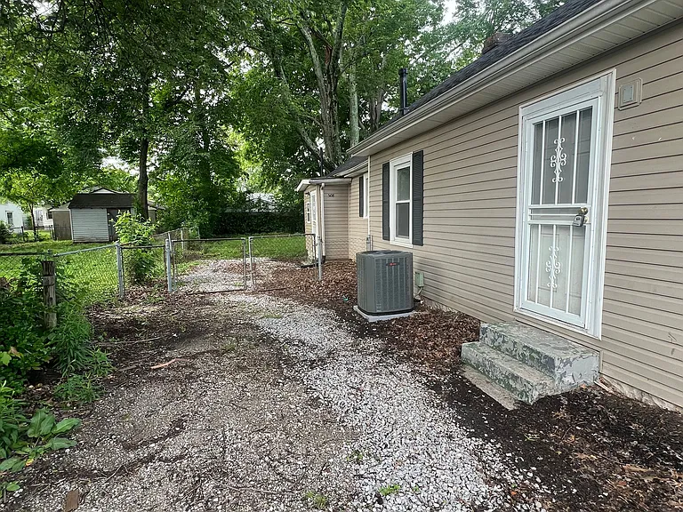 508 Inverness Ave — Photo 3