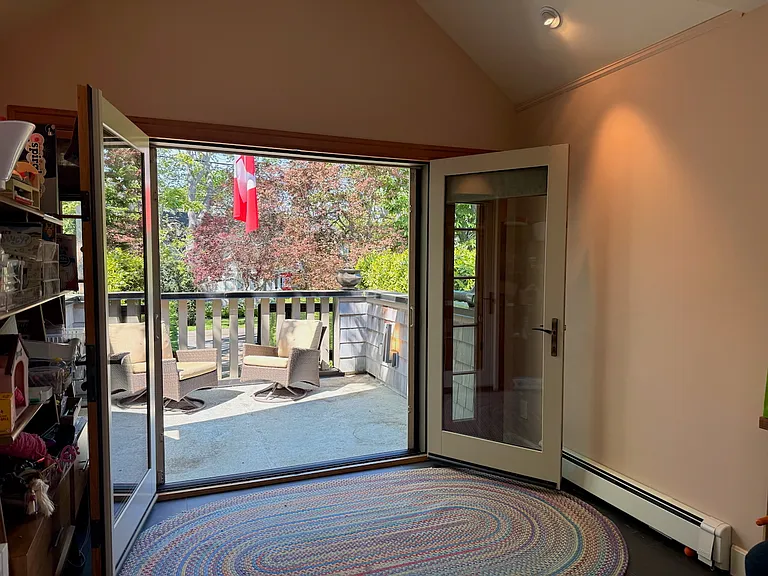 Balcony off Family Room