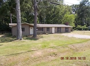 917 Anderson St, Forest, MS 39074