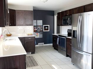 408 6th Ave NE, Waseca, MN 56093