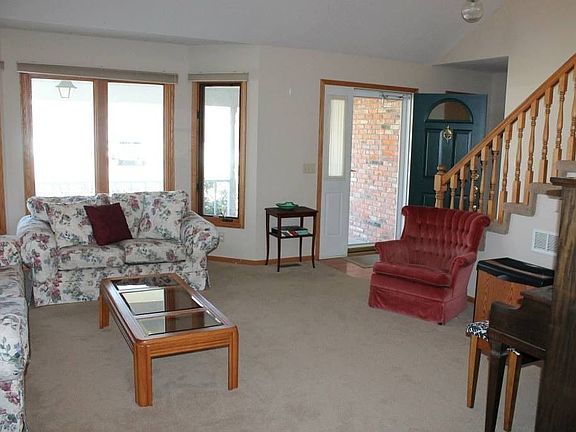 5th image of 7501 Erin Ct