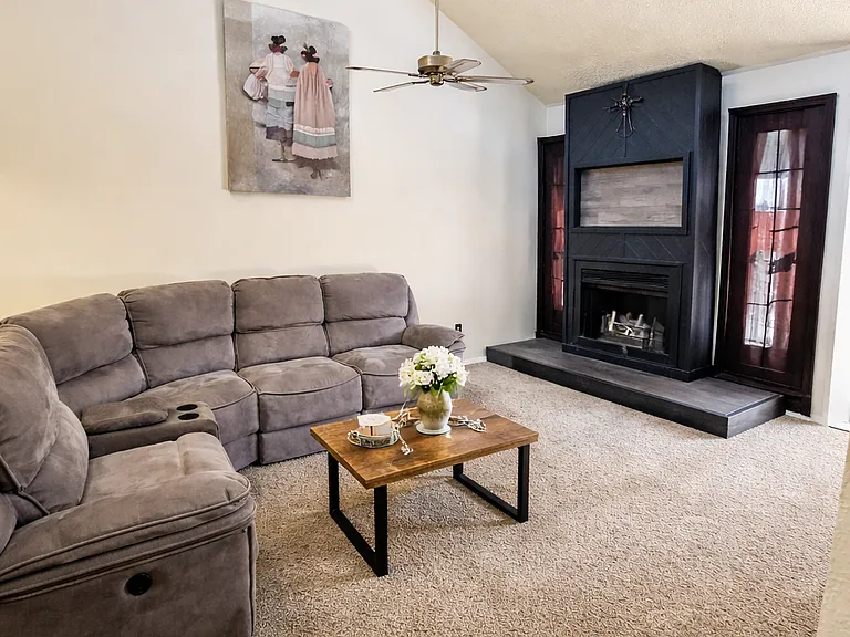 1230 Mechem Dr #23 — Photo 4