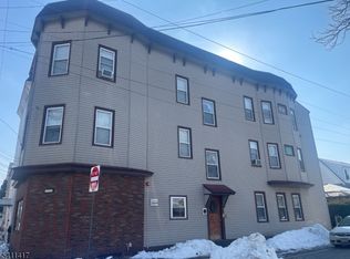 139 Ray St APT 2, Garfield, NJ 07026