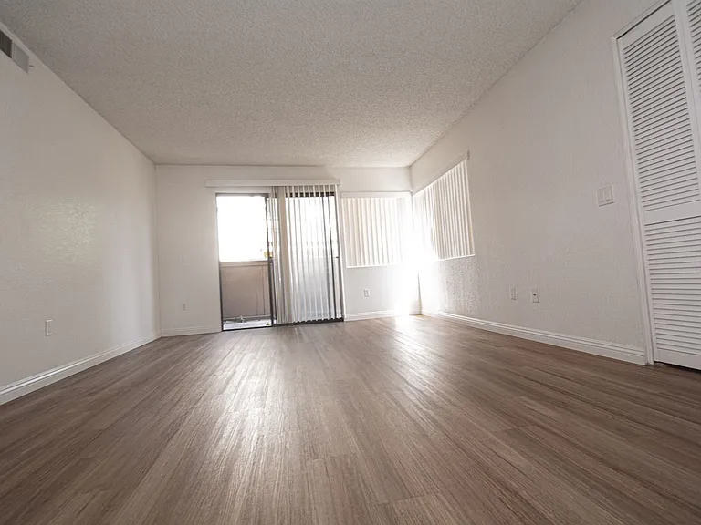 22840 Hilton Head Dr #127 — Photo 30