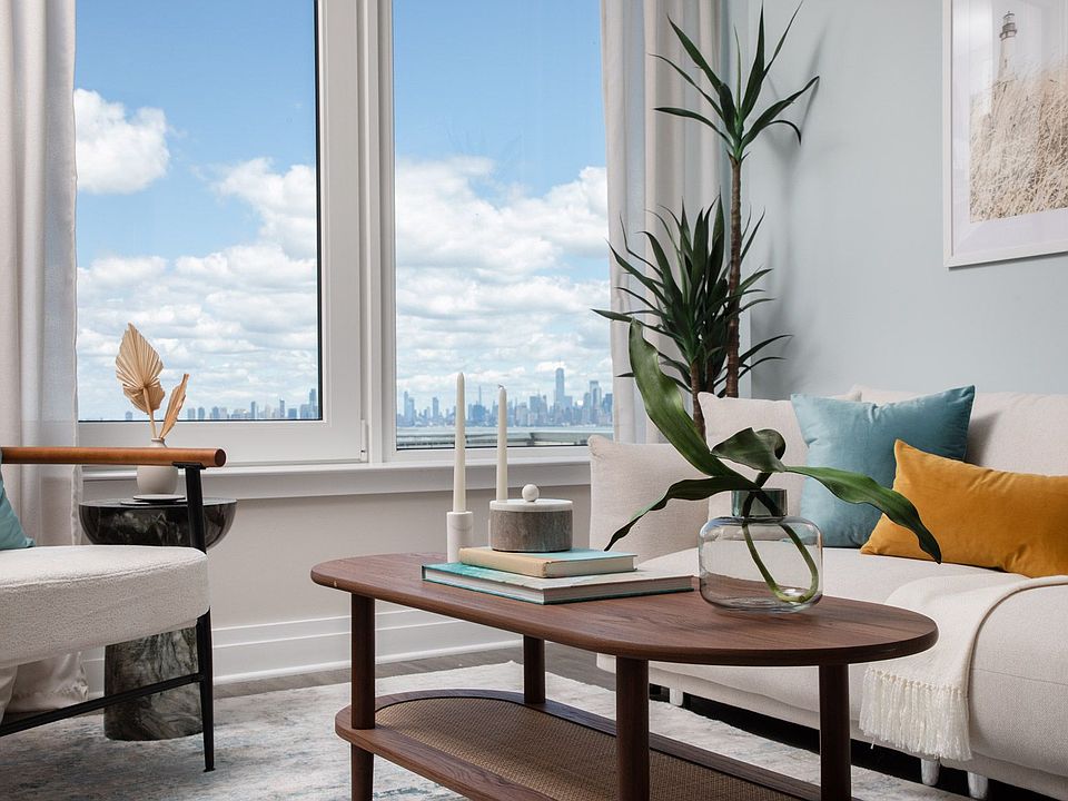 1st image of 5 Bay St #9DD