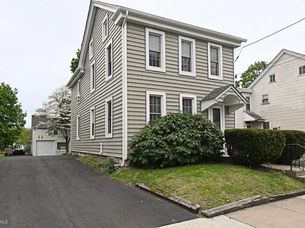 15 S Main St, Perkasie, PA 18944
