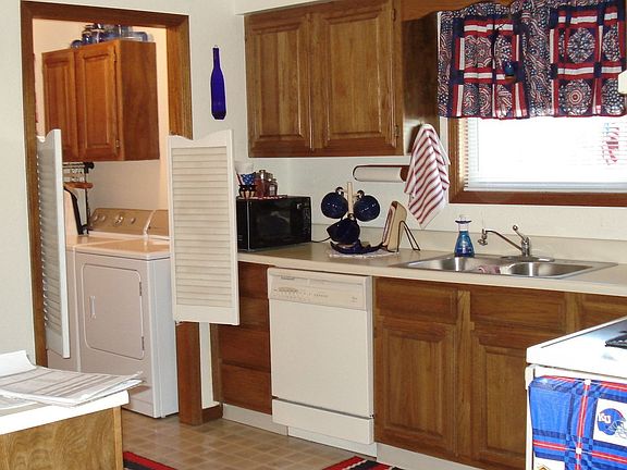 4th image of 13819 109th Dr