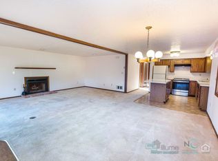 1616 S Edgewood St, Seaside, OR 97138