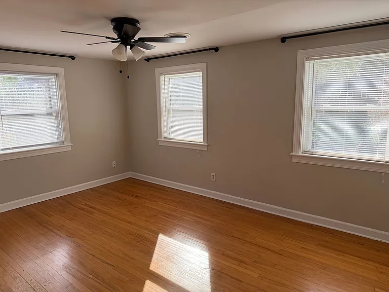 1055 Nichols Dr — Photo 10