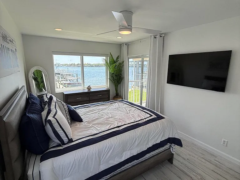370 Wilma Cir #6 — Photo 10