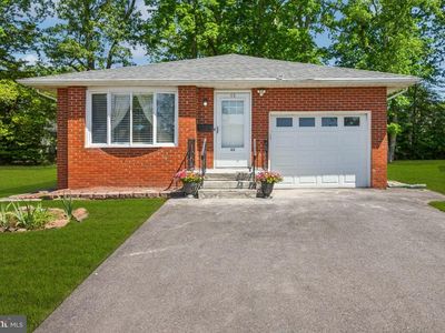 44 Gardenia Way, Toms River, NJ, 08755