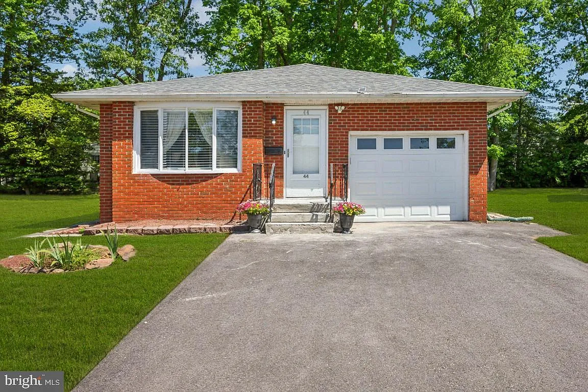 44 Gardenia Way photo 1