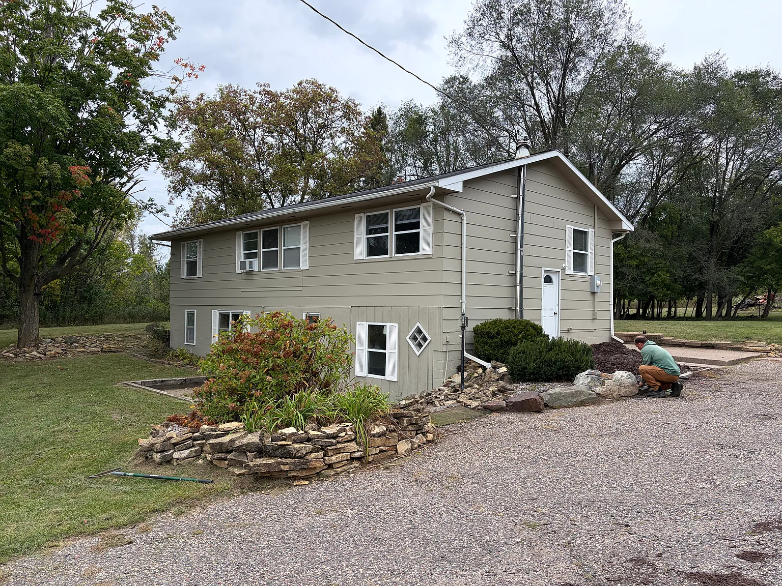 3 bed, 1500 sqft, $2,000 — Photo 2