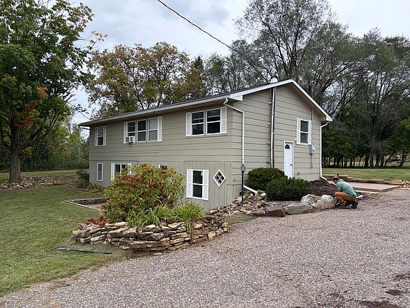 2nd image of 151 Radio Rd