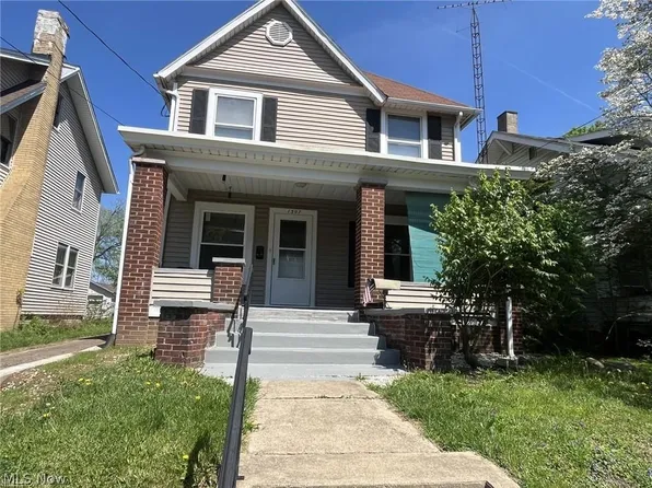 1307 22nd St NW, Canton, OH 44709