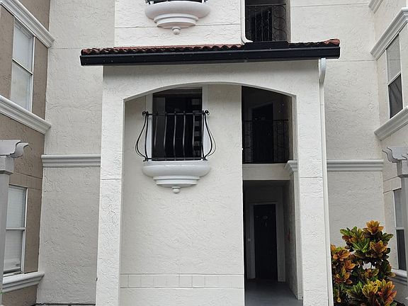 2nd image of 5132 Conroy Rd APT 926