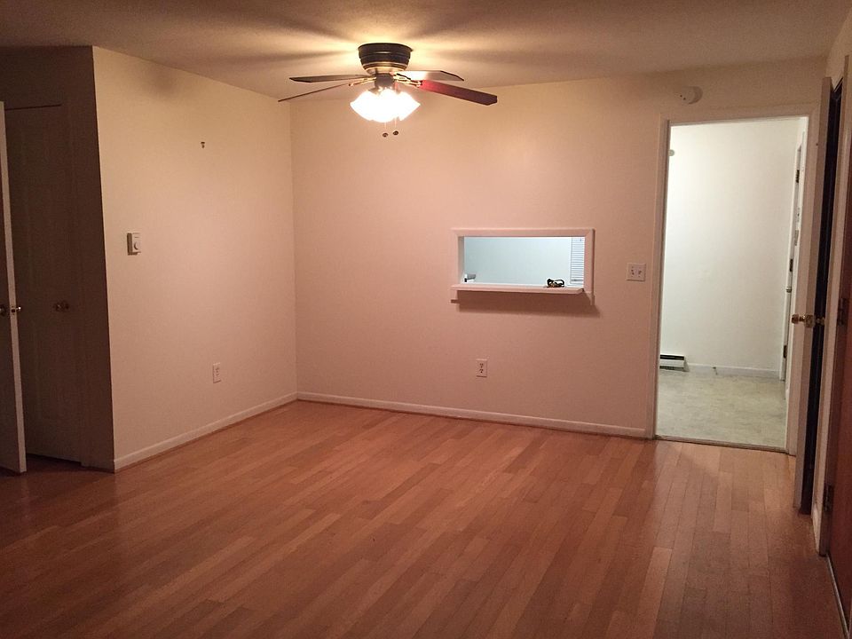 30 Canterbury Arms, New Milford, CT 06776 Zillow